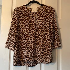 CHEETAH LIGHT WEIGHT BLOUSE